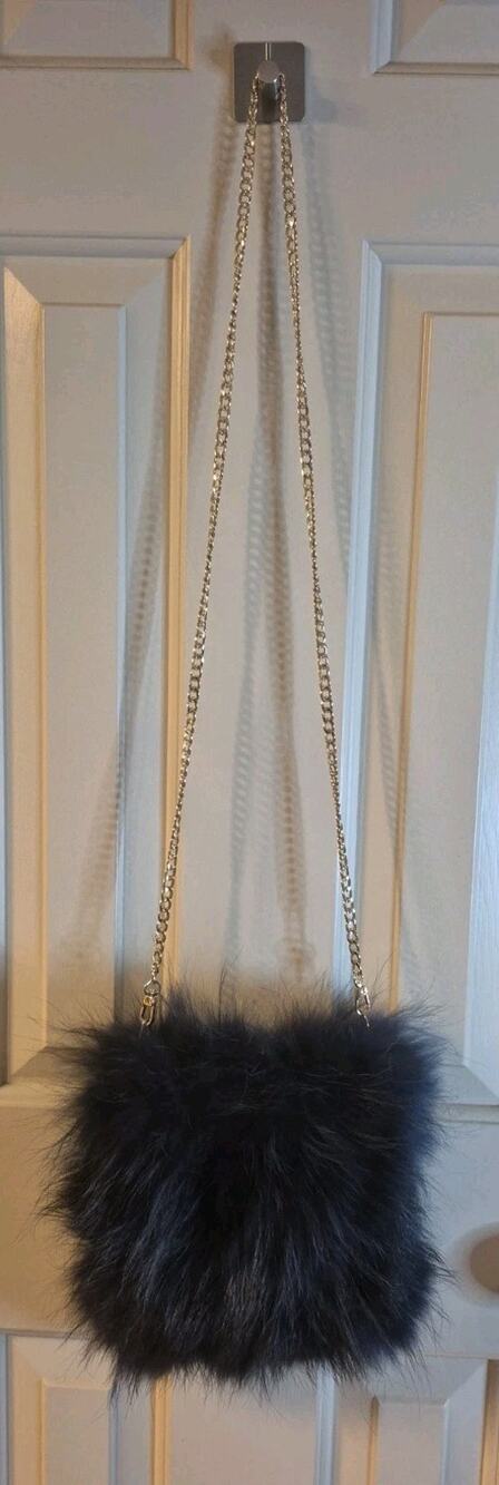 Dana Stein Blue Raccoon Bag With Magnetic Snap Closure. Removable Chain Strap.